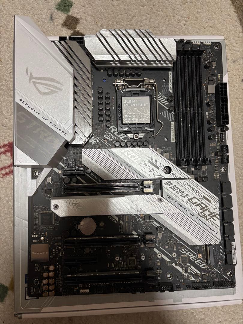 ROG STRIX Z490-A GAMING マザーボード