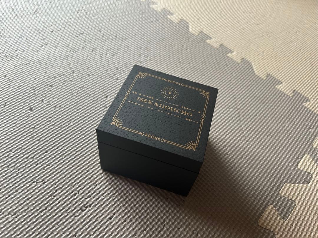 ISEKAIGUCHI サイン入りオルゴール