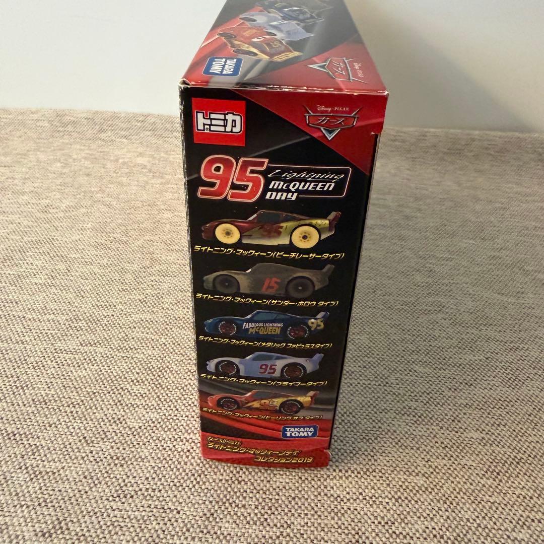 トミカ カーズ ライトニングマックイーン コレクション2019 新品