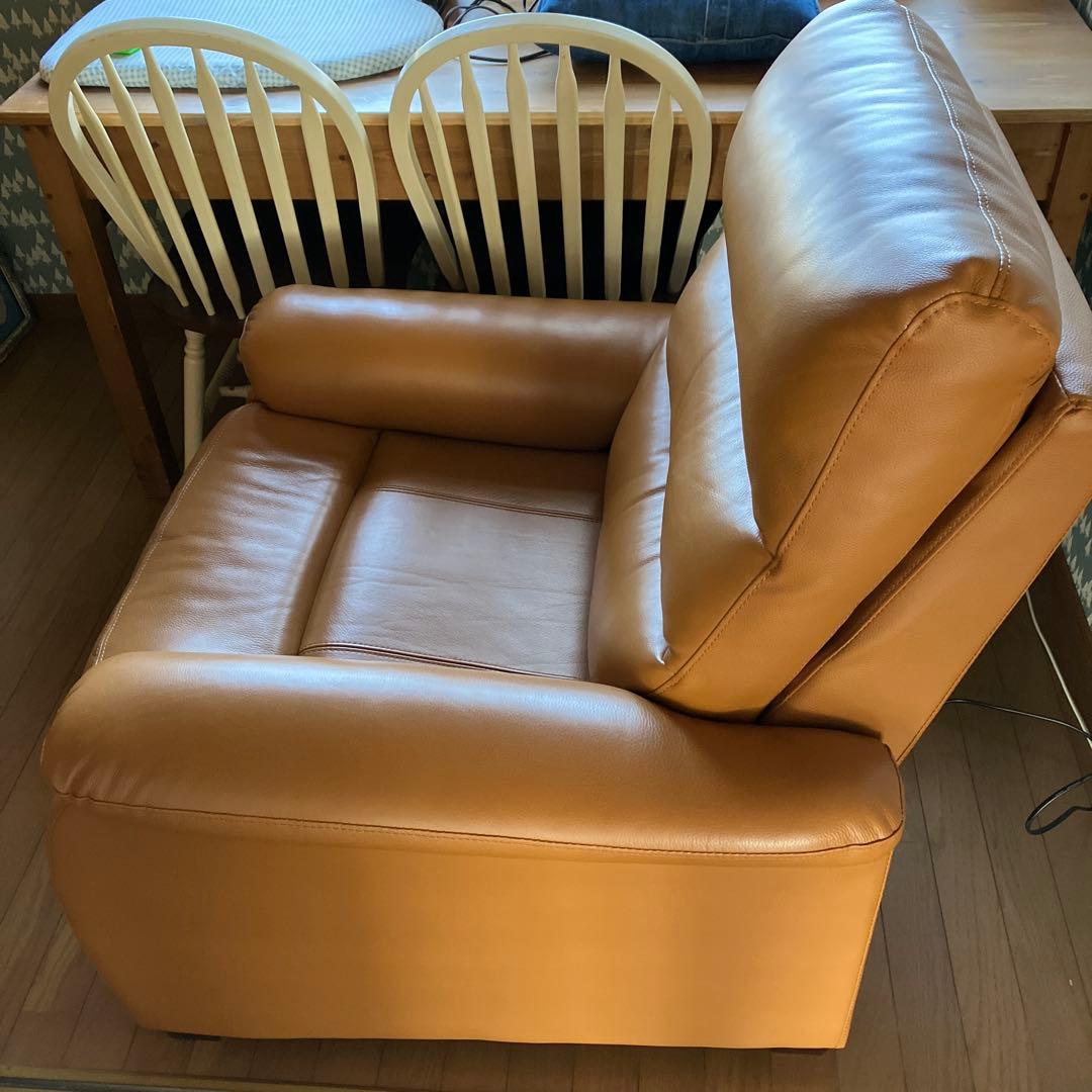 ニトリ　電動レザー リクライニングチェア　ビリーバー