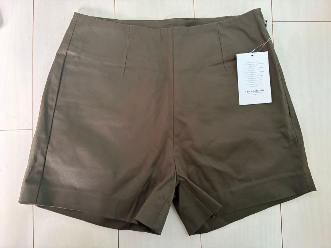 TINA：JOJUN フリルラップレイヤード ショートパンツ