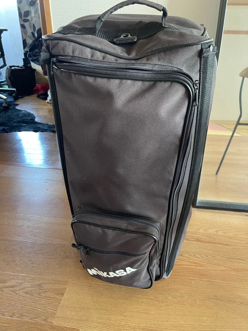 【ポチ】遠征キャリーバック大型　スーツケース　バレーボール10個　空気入