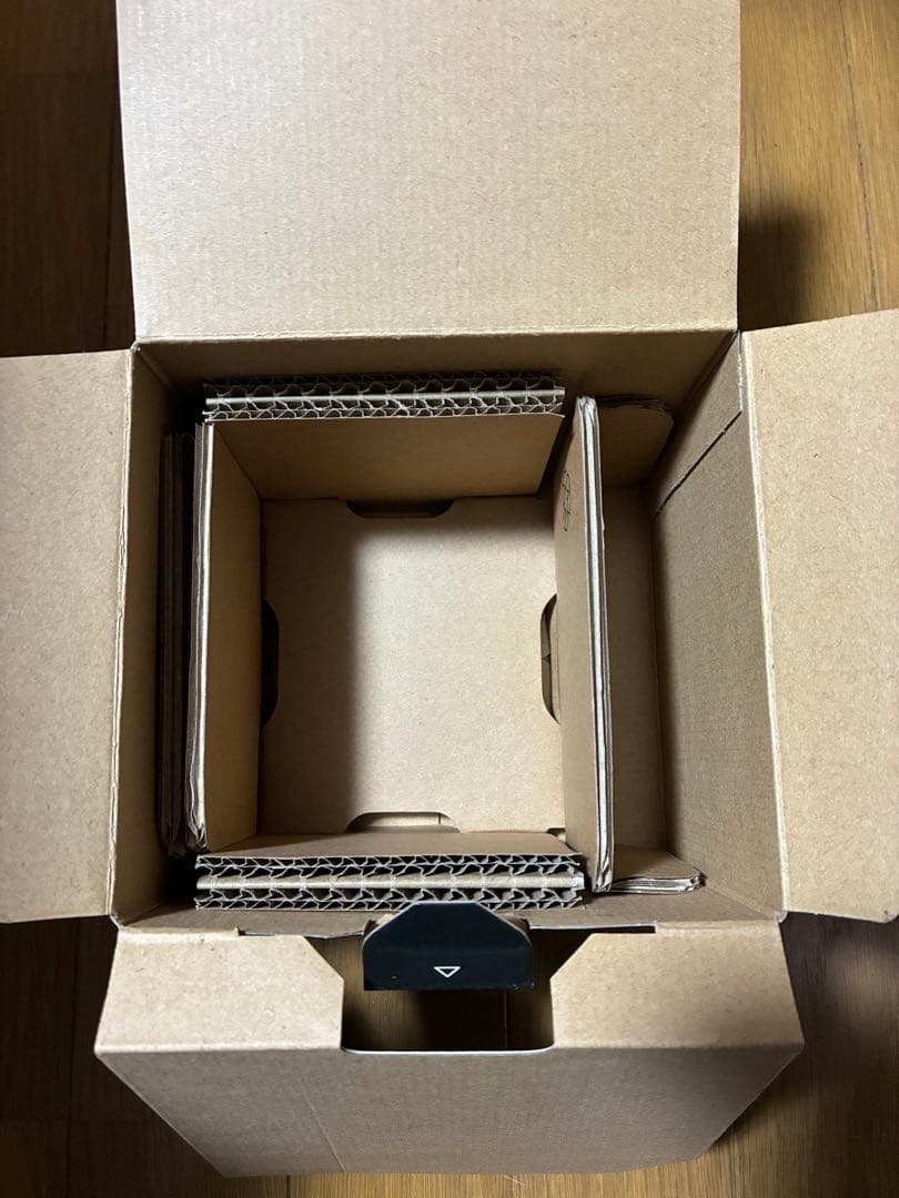 Nikon COOLPIX B500 カメラ　カバー付き