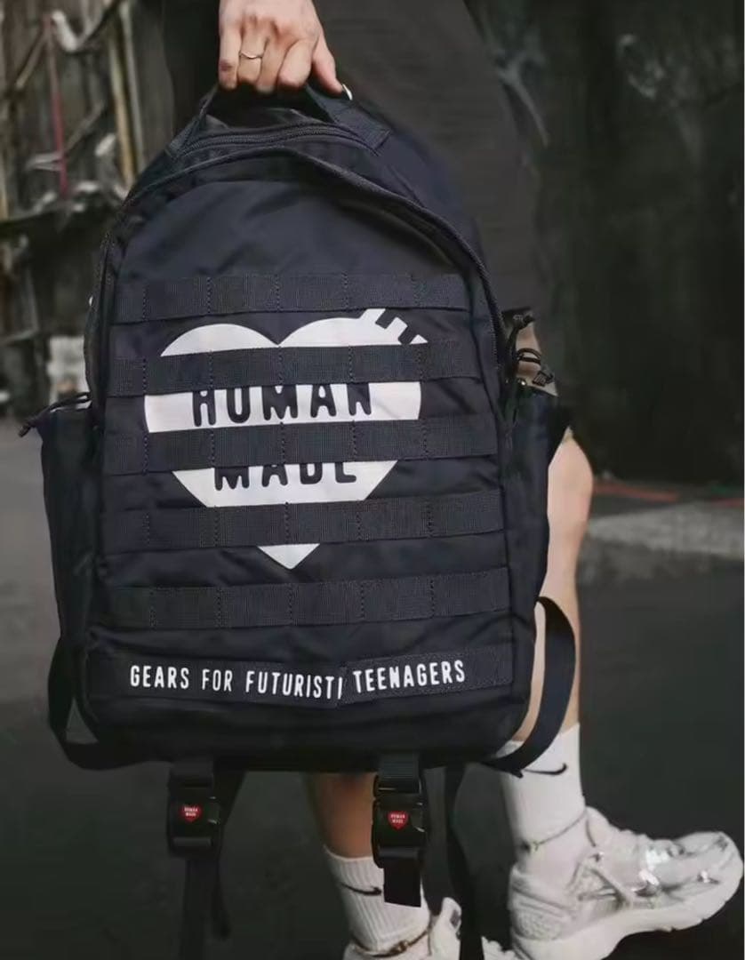 HUMAN MADE 希少なブルー　バックパック カラビナあり　タグなし