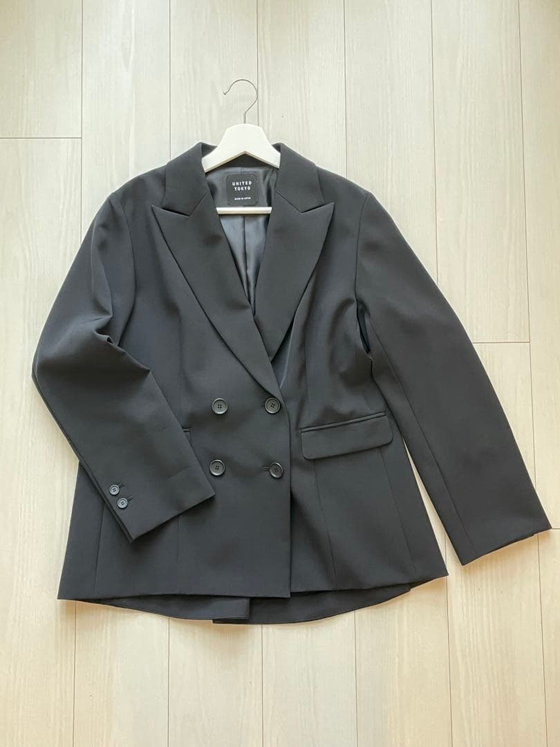 UNITED TOKYO 黒ジャケット