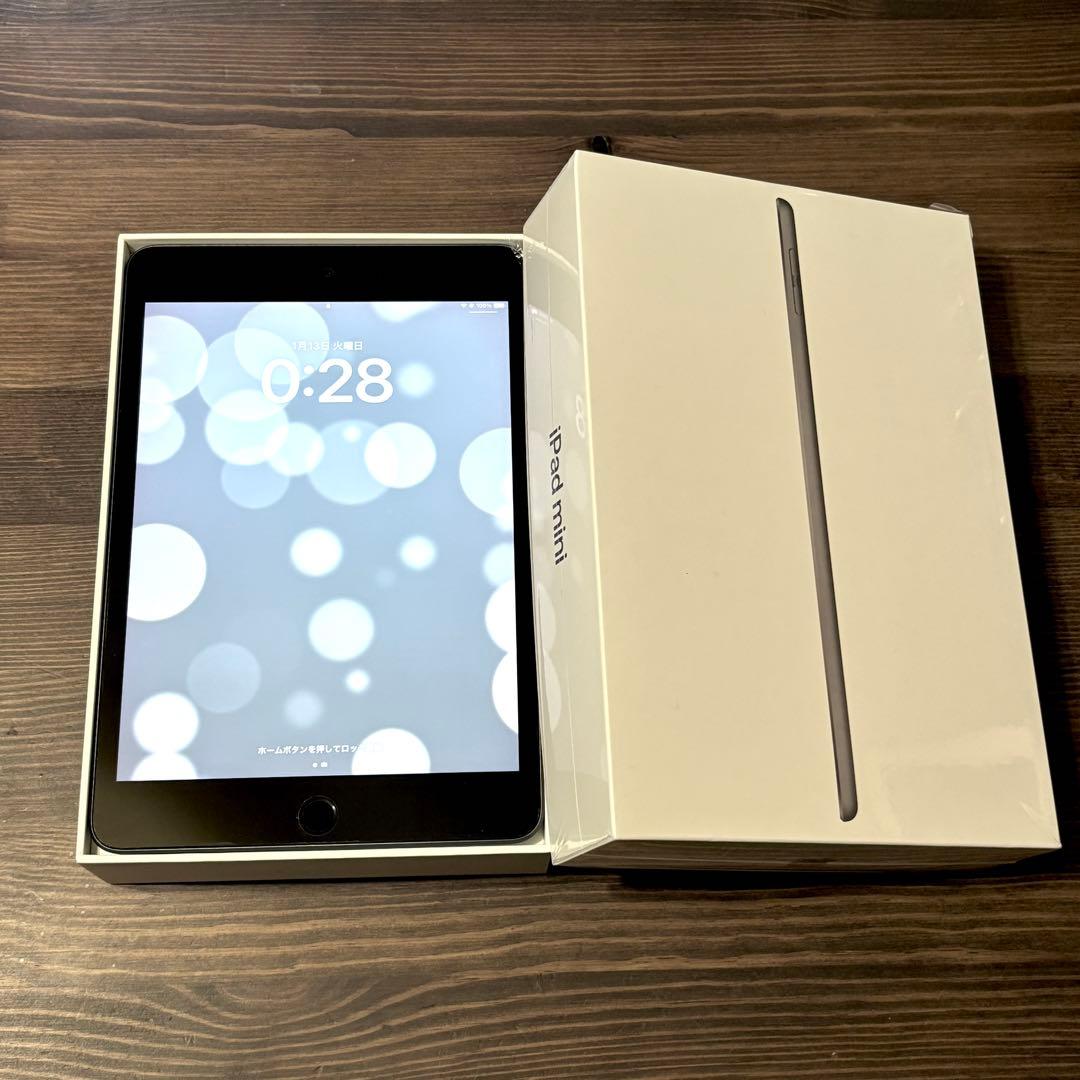 美品 iPad mini 5 Wi-Fi 64GBスペースグレーMUQW2J/A