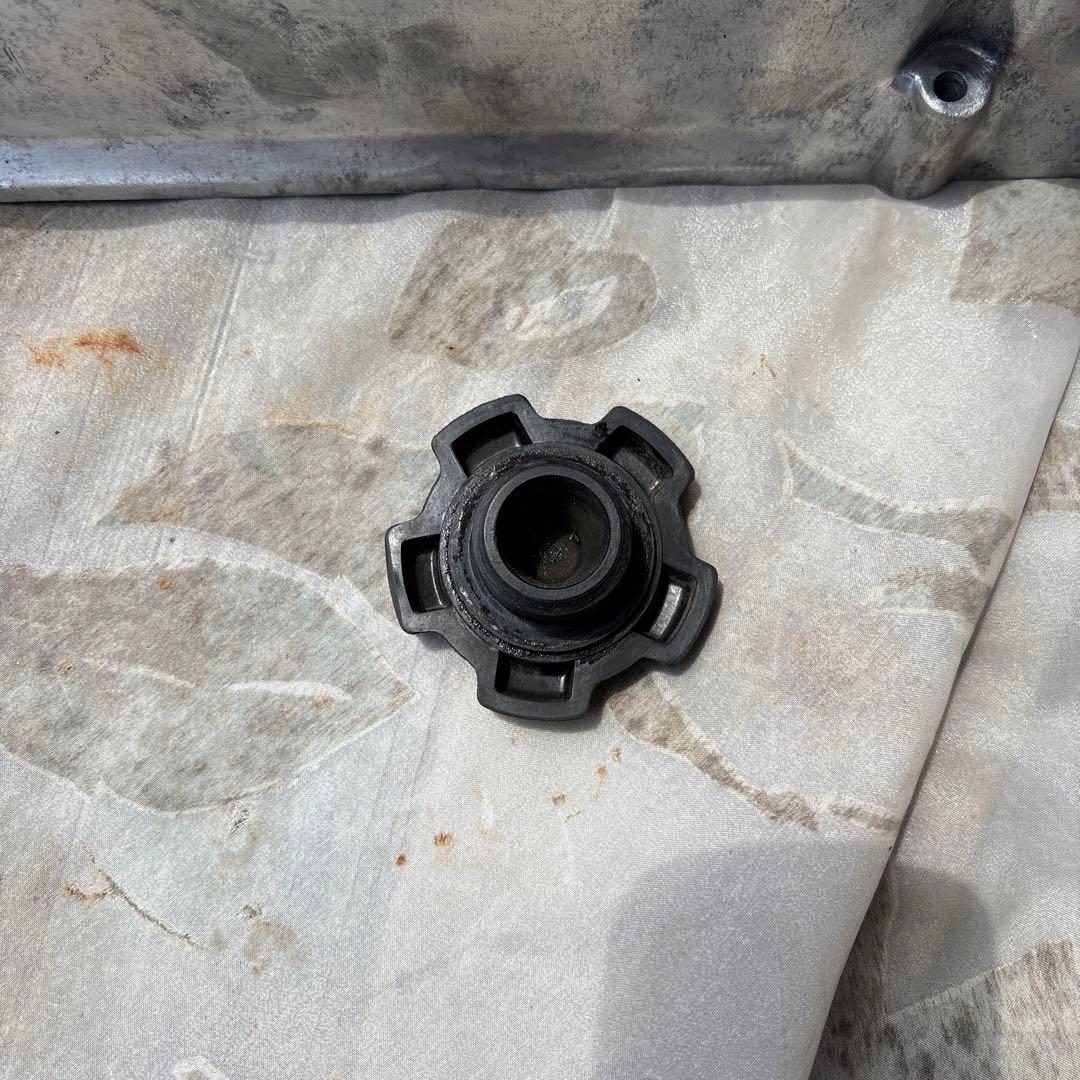 L型 タペットカバー ヘッドカバー