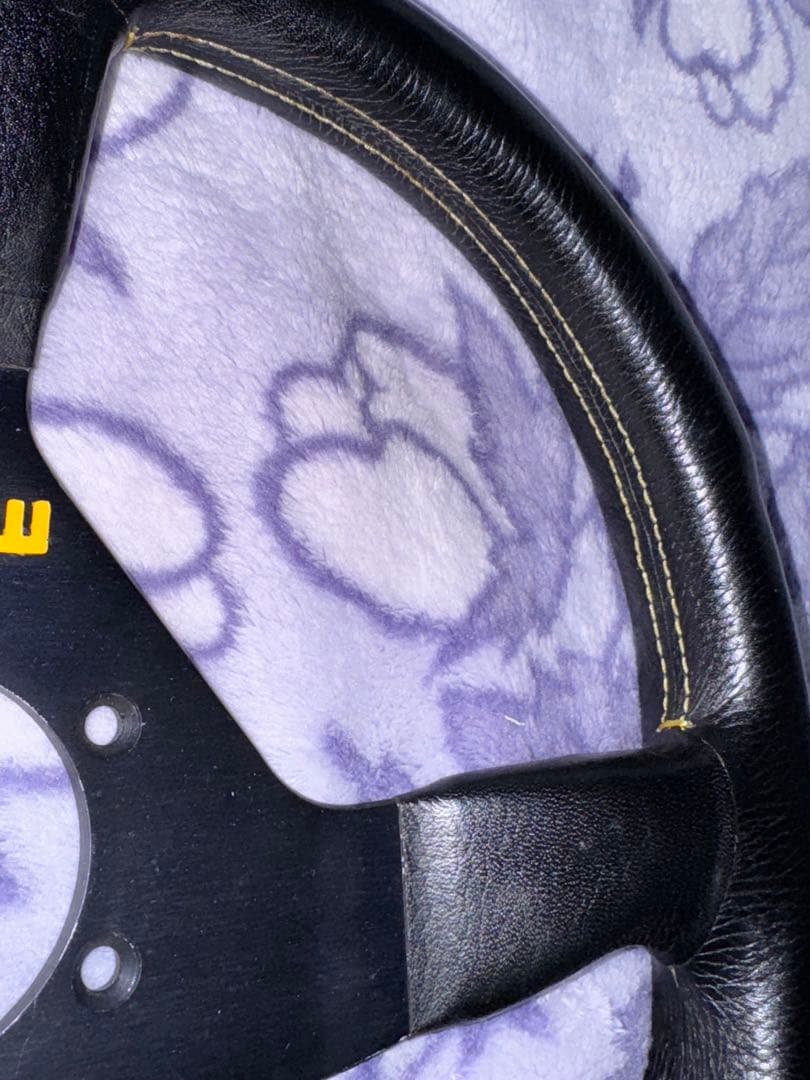 MOMO ヴェローチェレーシングステアリング　350mm