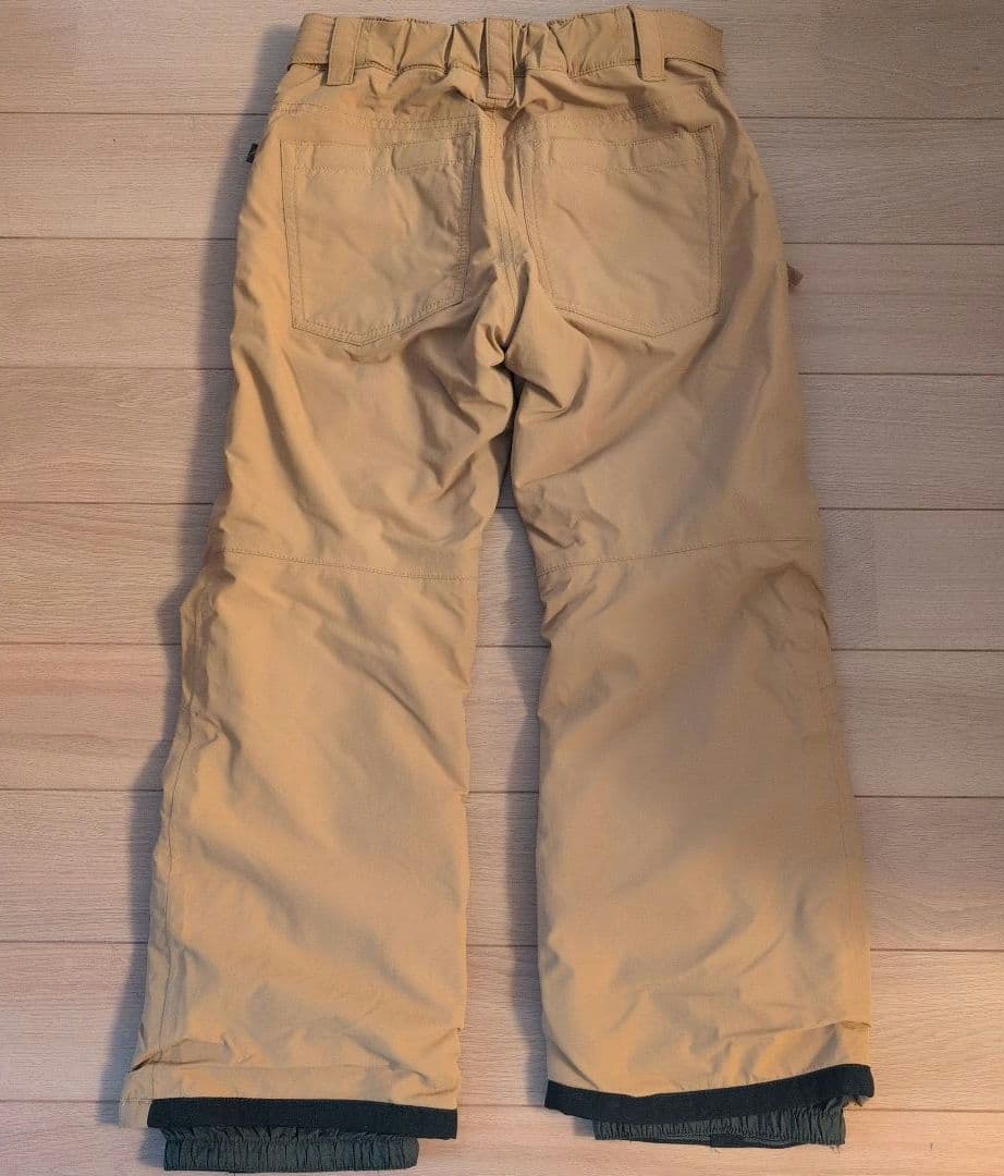 BURTON　カモフラ　スノボウェア　サイズ140