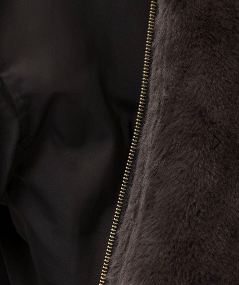 新品 リバーシブルフェイクファーブルゾン グローバルワーク