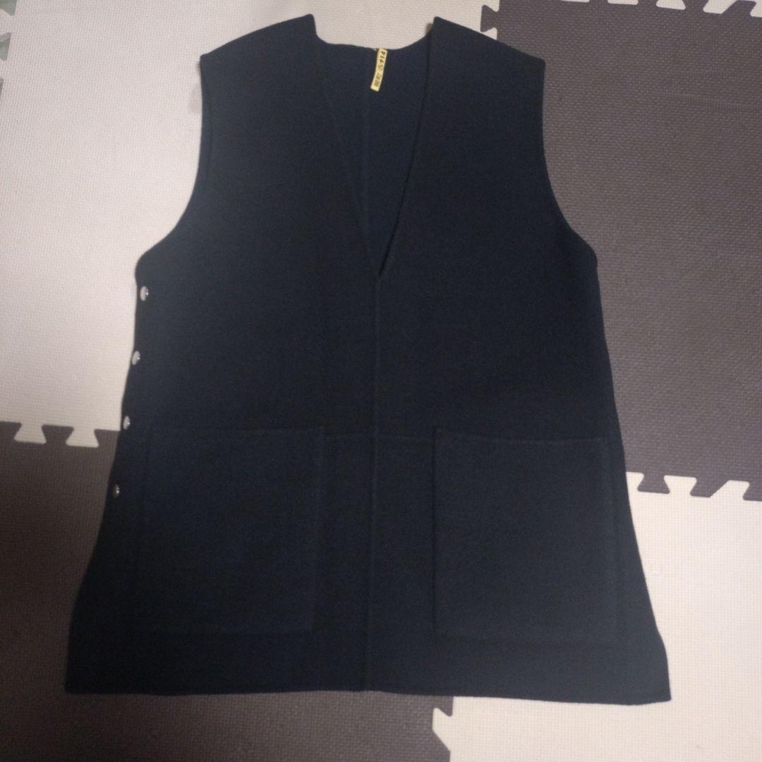 美品☆OHGA リバーシブルベスト