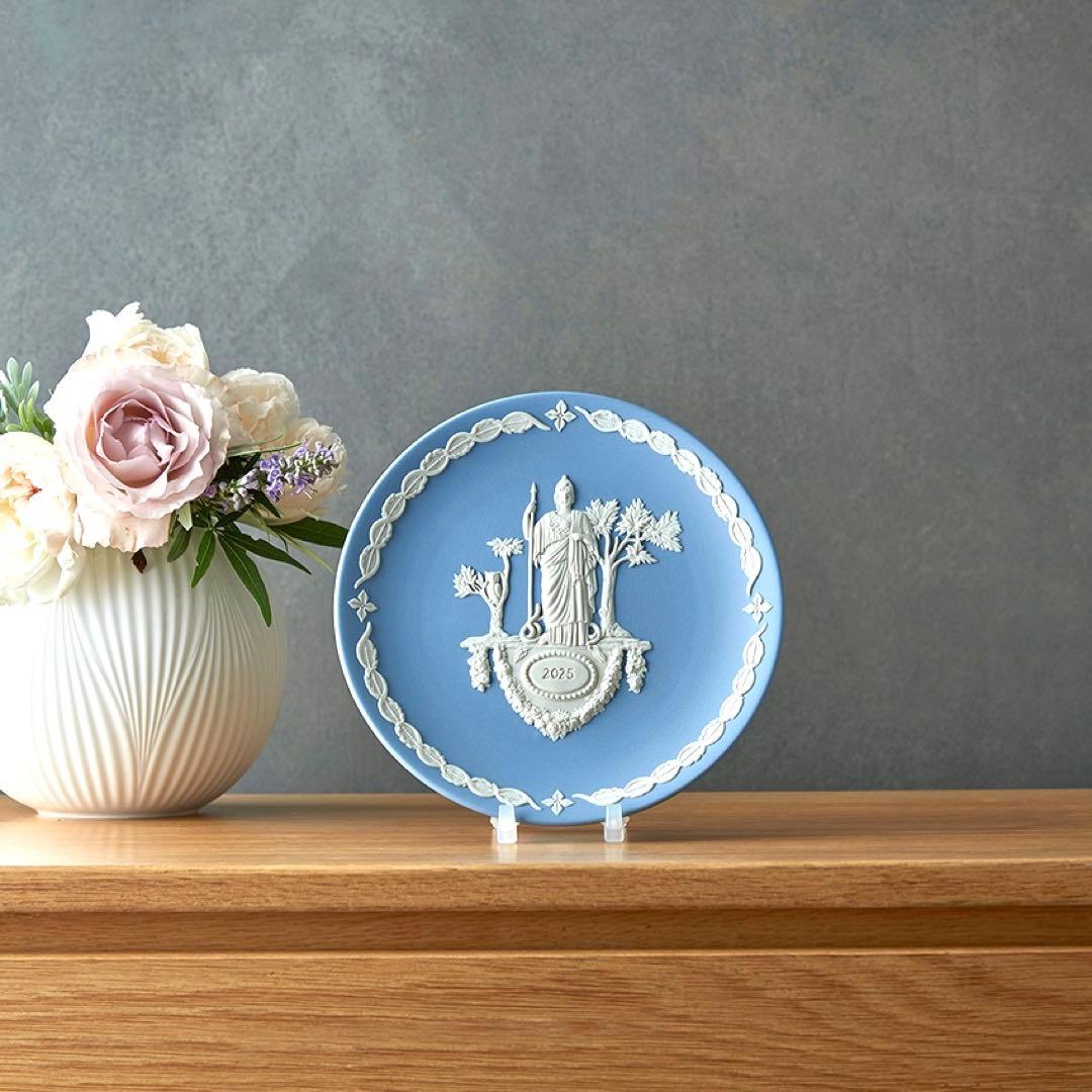 新品ウェッジウッド イヤープレート2025ジャスパー ギリシャ神話アテナ ブルー