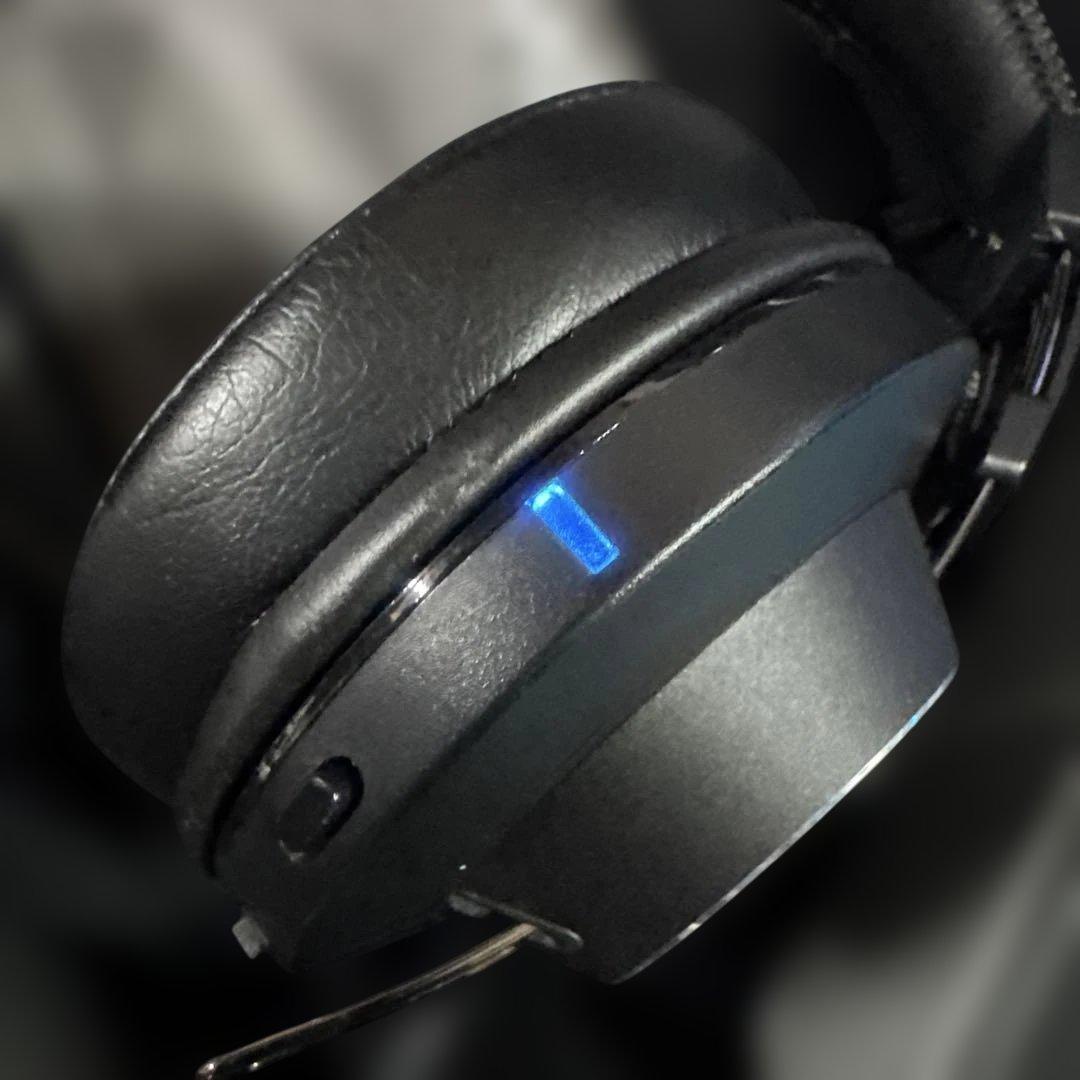 RAZER ADARO Black Bluetooth ヘッドフォン