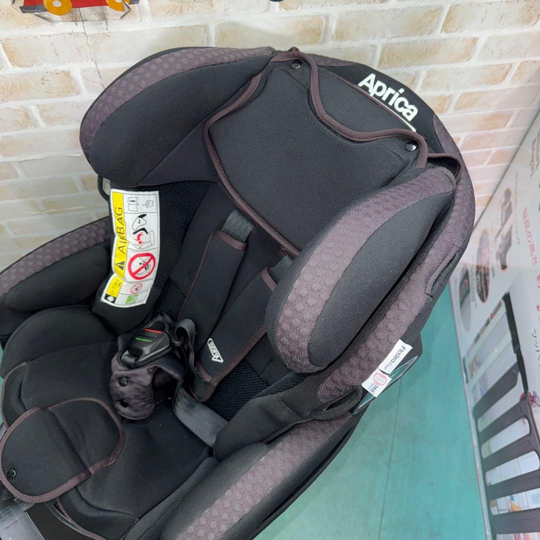 アップリカ　チャイルドシート フラディアグロウ isofix360°セーフティ