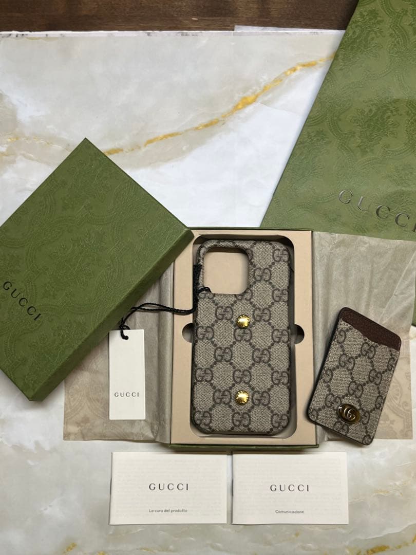 【新品未使用】　GUCCI スマホケース iPhone13 Pro 01