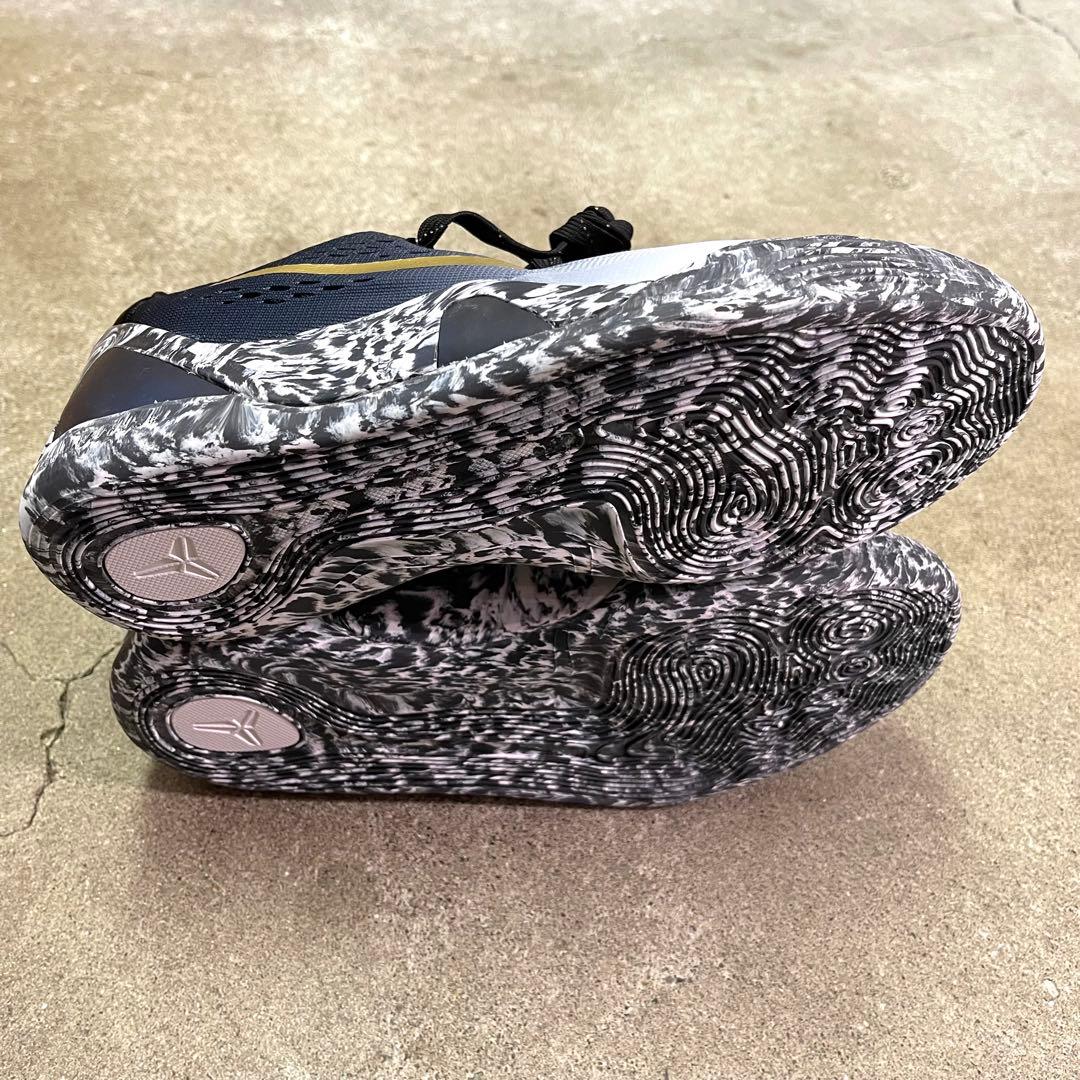 スニーカー Nike Kobe 9 EM Low Mambacita (GS) 24cm