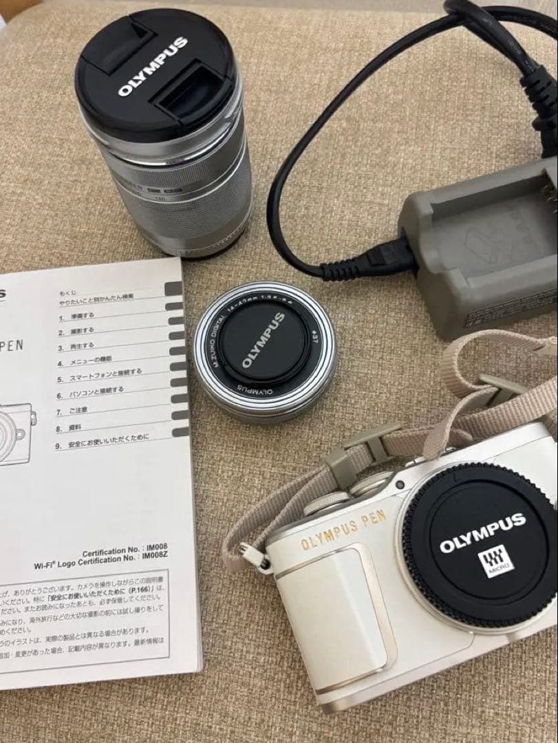 OLYMPUSPEN E-PL10ダブルレンズズームキット