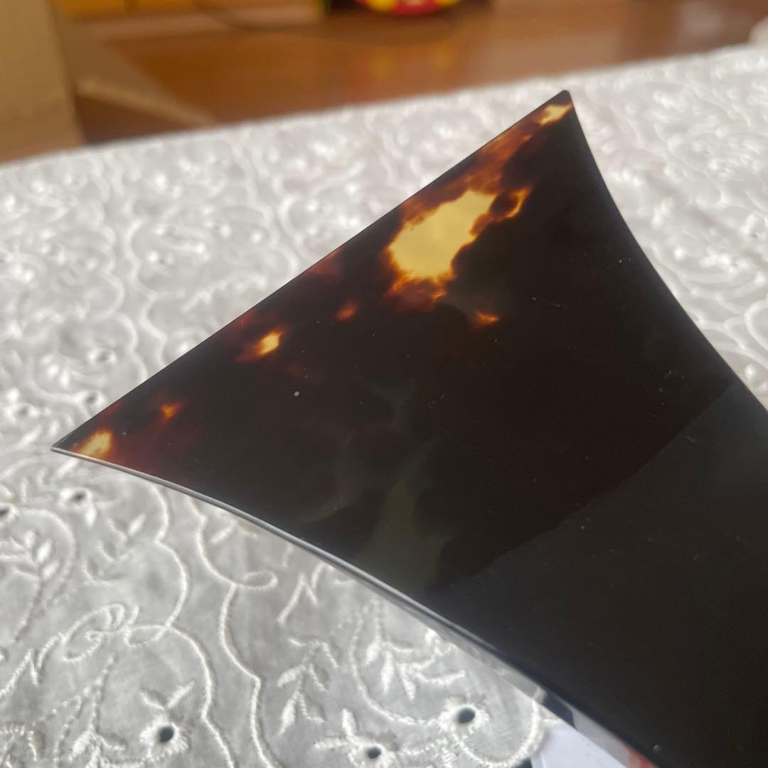 津軽三味線　鼈甲撥　開き９㎝　長さ18.2㎝