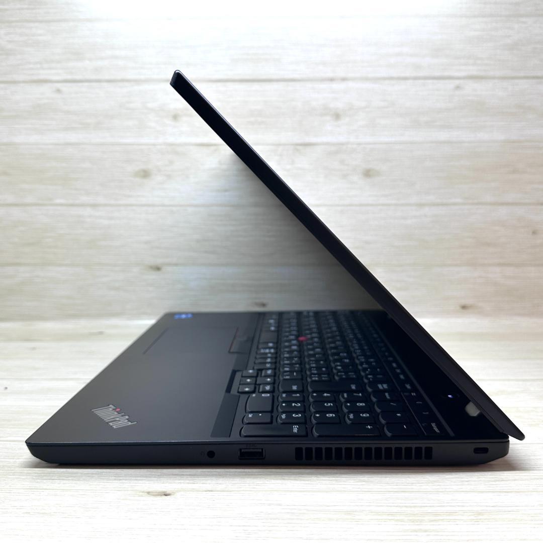 ★美品★ 2021年製 15.6型 第11世代Corei5 Lenovo H13