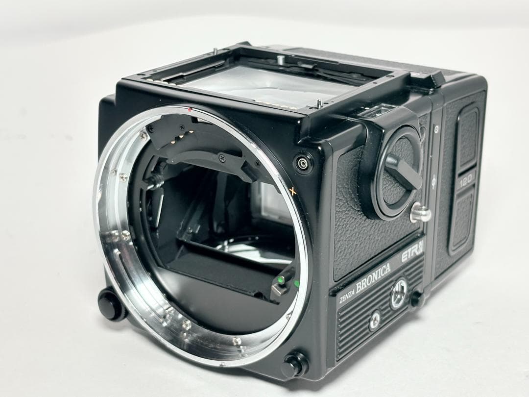 ZENZA BRONICA ETR Si ボディ