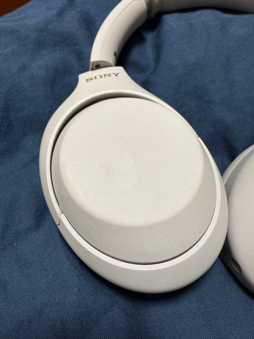 SONY ワイヤレスヘッドホン グレー【WH-1000XM4】