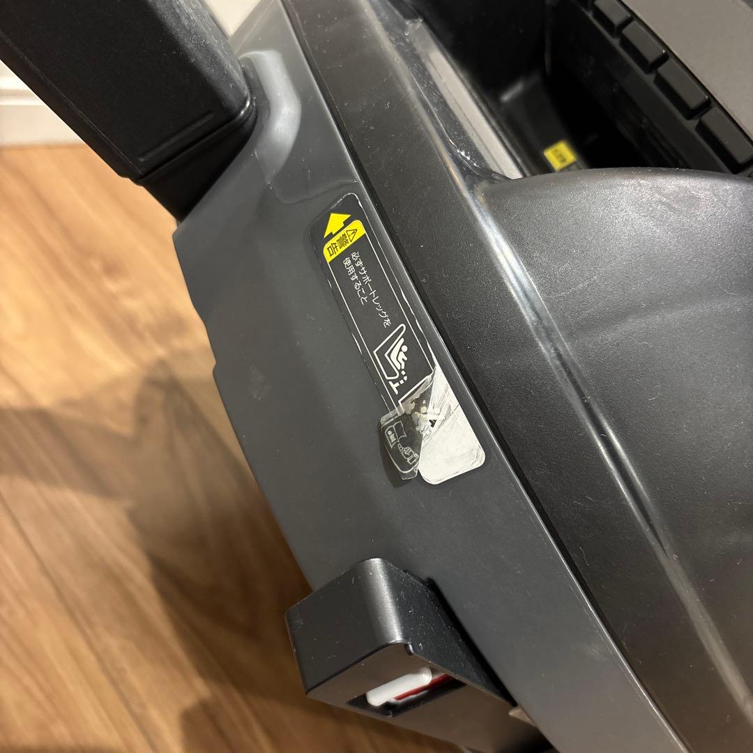 Combi ISOFIX チャイルドシート ネイビー