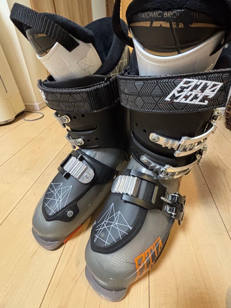スキーブーツ　26センチ　Atomic waymaker flex80