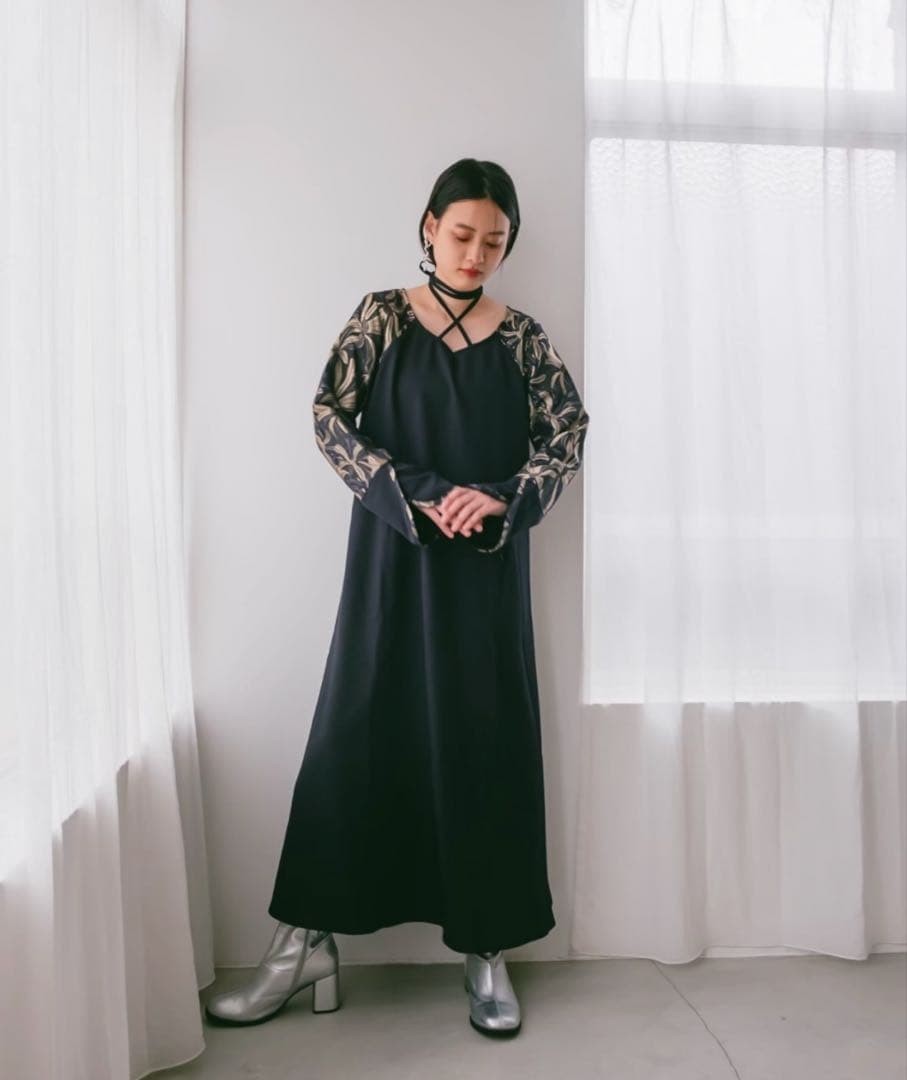 オケージョン MARTE sahara クロスネックジャガードドレス/ワンピース