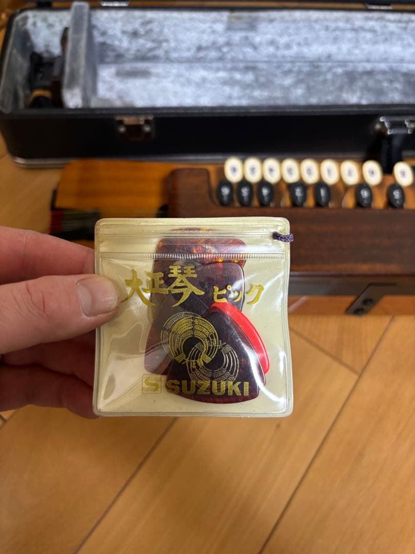 大正琴　YAMAHA TH-10E YAMAHAハードケース付き［鍵あり］