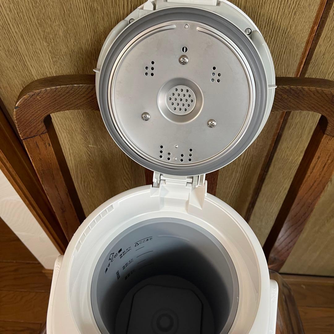 開梱展示品 22年製造 加湿器 スチーム式 3.0L EE-RR50-WA