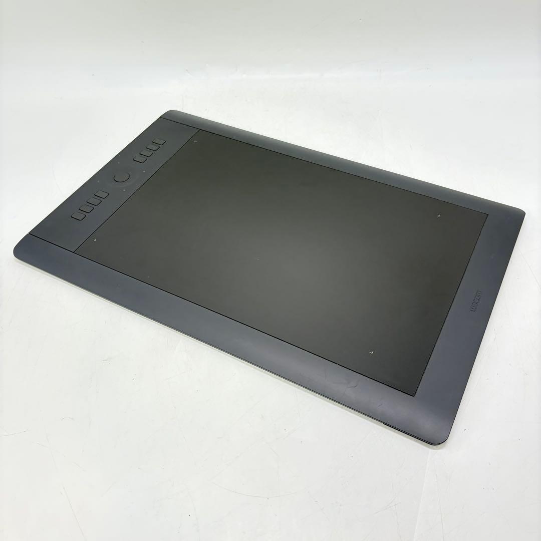 【美品•動作良好】ワコム ペンタブ intuos Pro PTH-851/K1