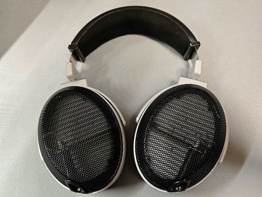 平面磁界型ヘッドホン T+A Solitaire Pレプリカ MOD