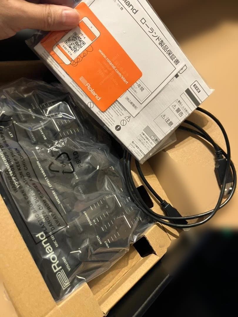 【超美品】Roland VT-4 ボイストランスフォーマー付属品・保証書・箱付き