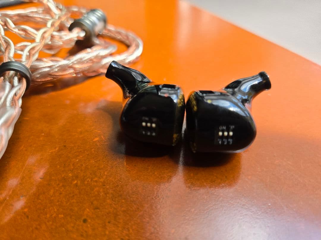 【ワンオーナー品】AüR Audio Æhta＋アップグレード4.4mmケーブル