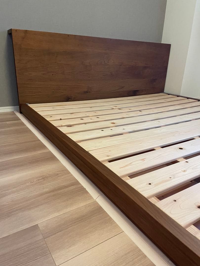 マスターウォール　クイーンベッドフレーム