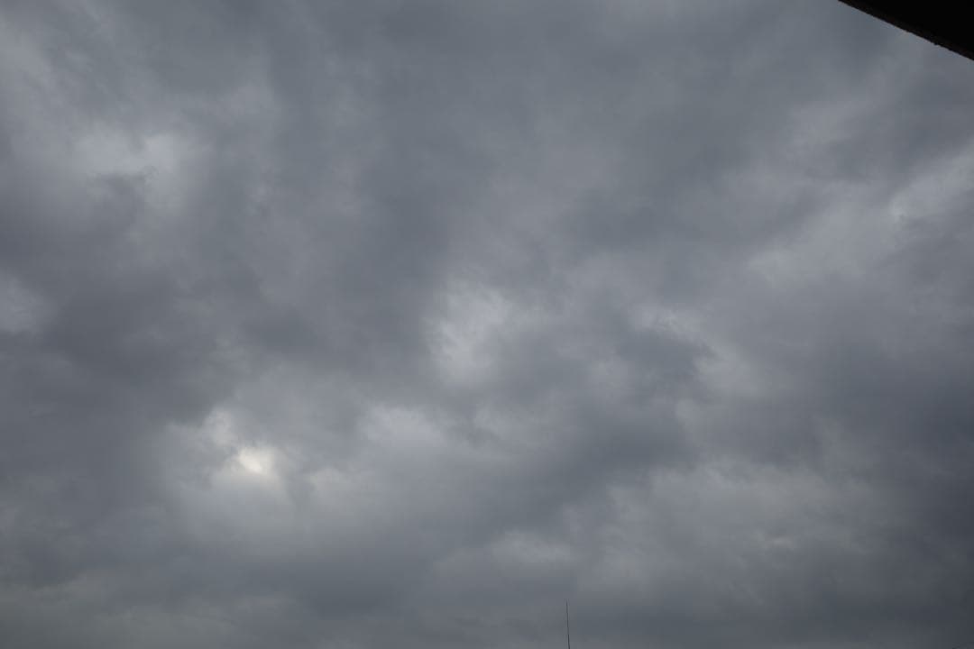 RICOH GR3 デジタルカメラ 本体　SDカード付き