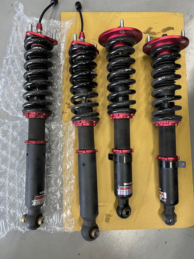 車高調　IS-F USE20 2WD BLITZ DAMPER ZZ-R