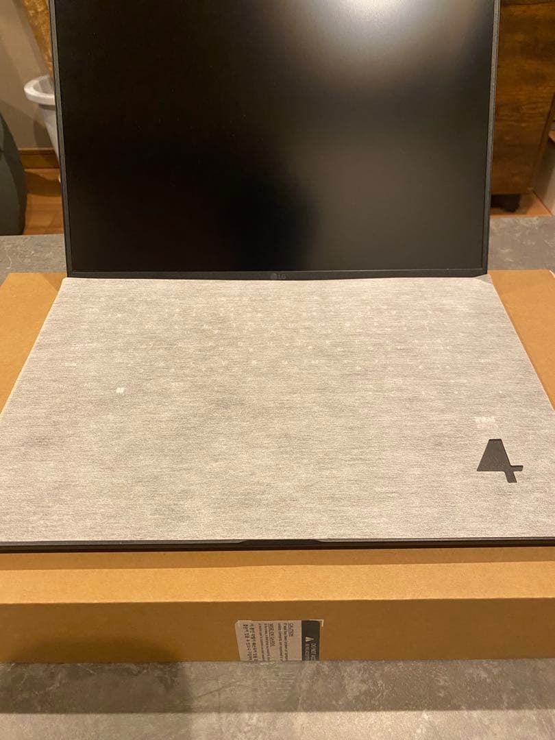 LG Gram 14 インチ ノートPC