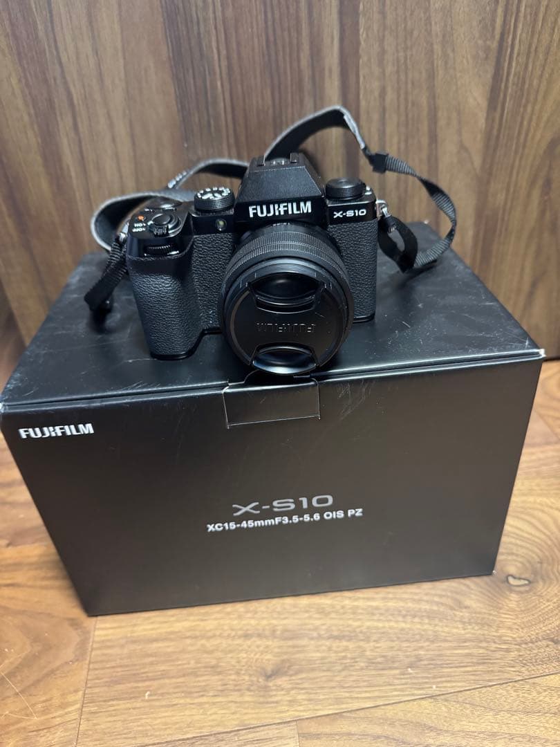 Fujifilm X-S10 ミラーレス一眼 本体レンズセット