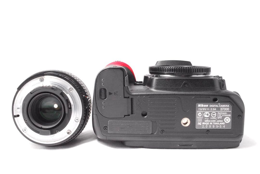カメラデビューセット✨美品✨ニコン D7000✨高速連写＆高画質✨一眼レフカメラ