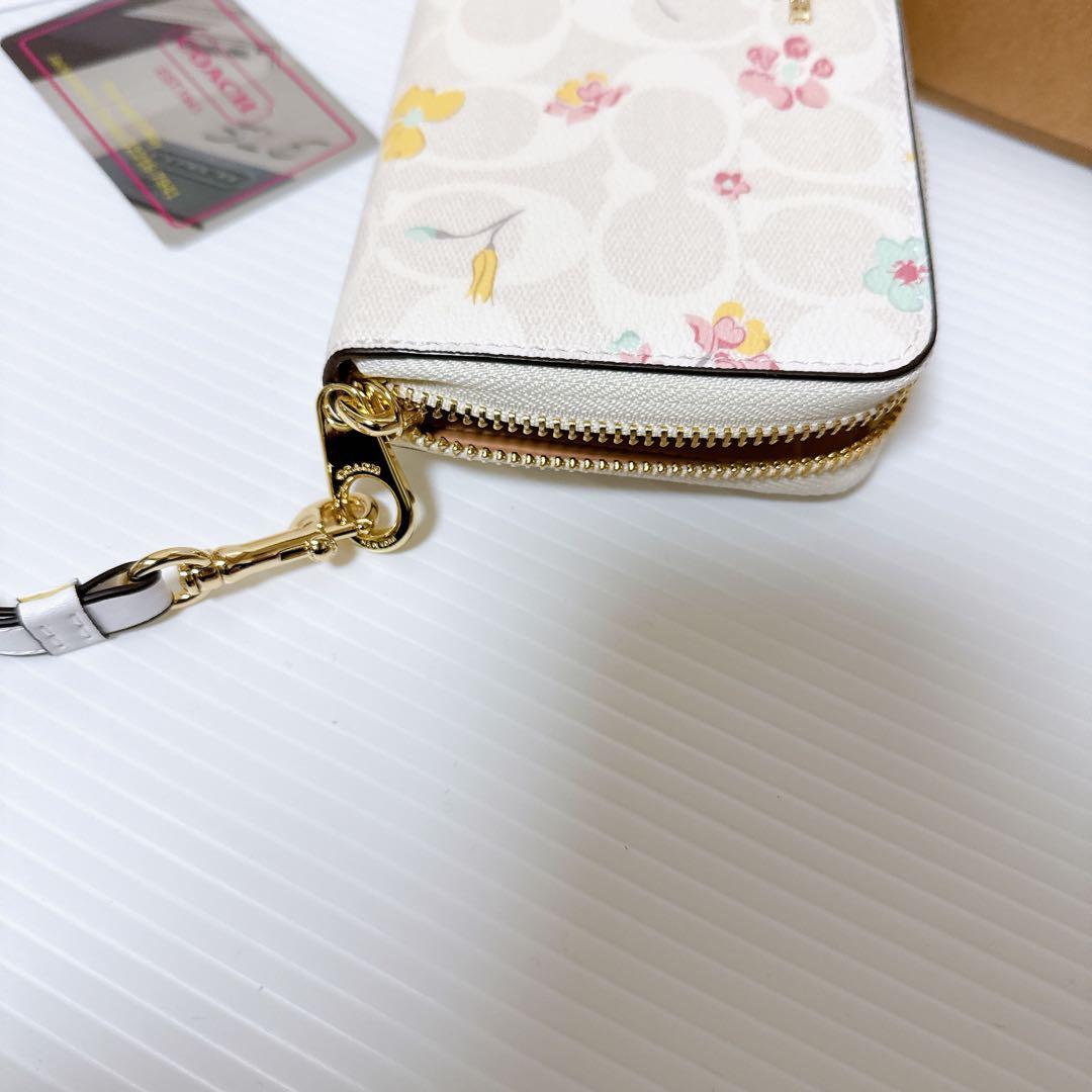 【新品未使用】COACH　長財布　C8695　IMCAH ホワイト　花柄