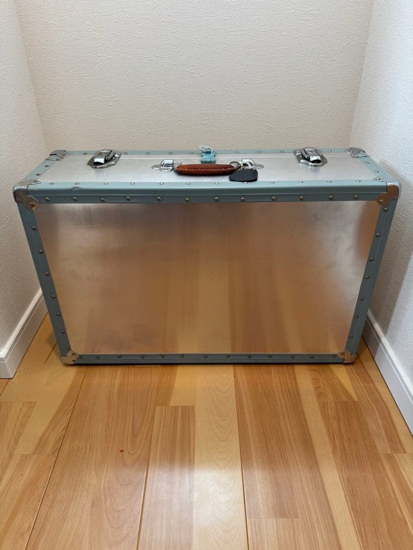 アタッシュケース