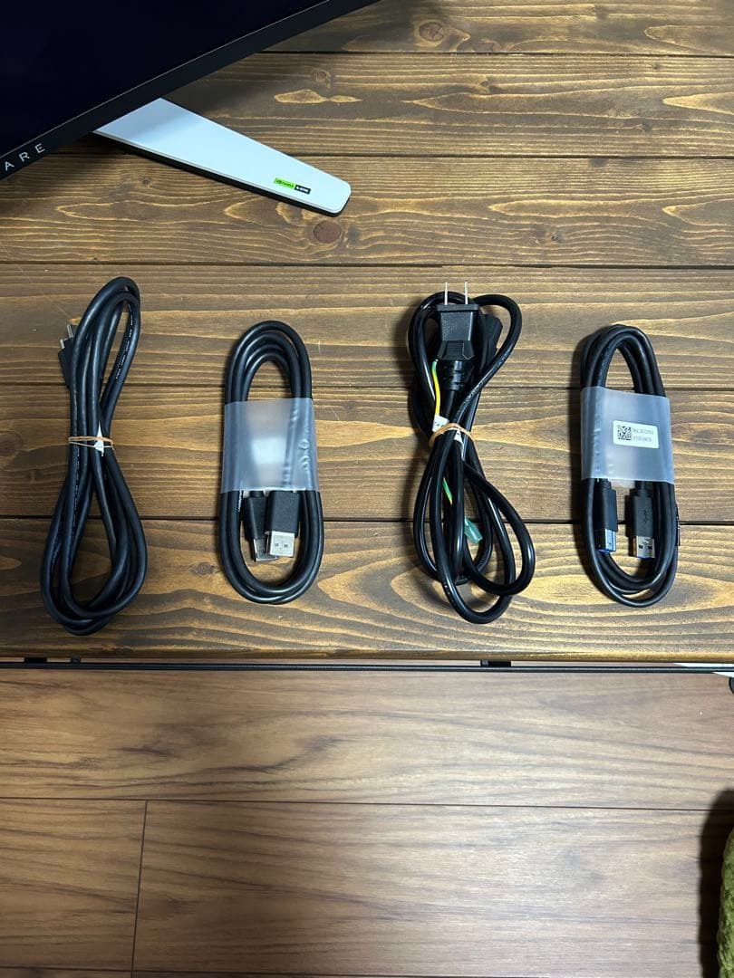 ディスプレイ・モニター本体 DELL ALIENWARE AW3225QF