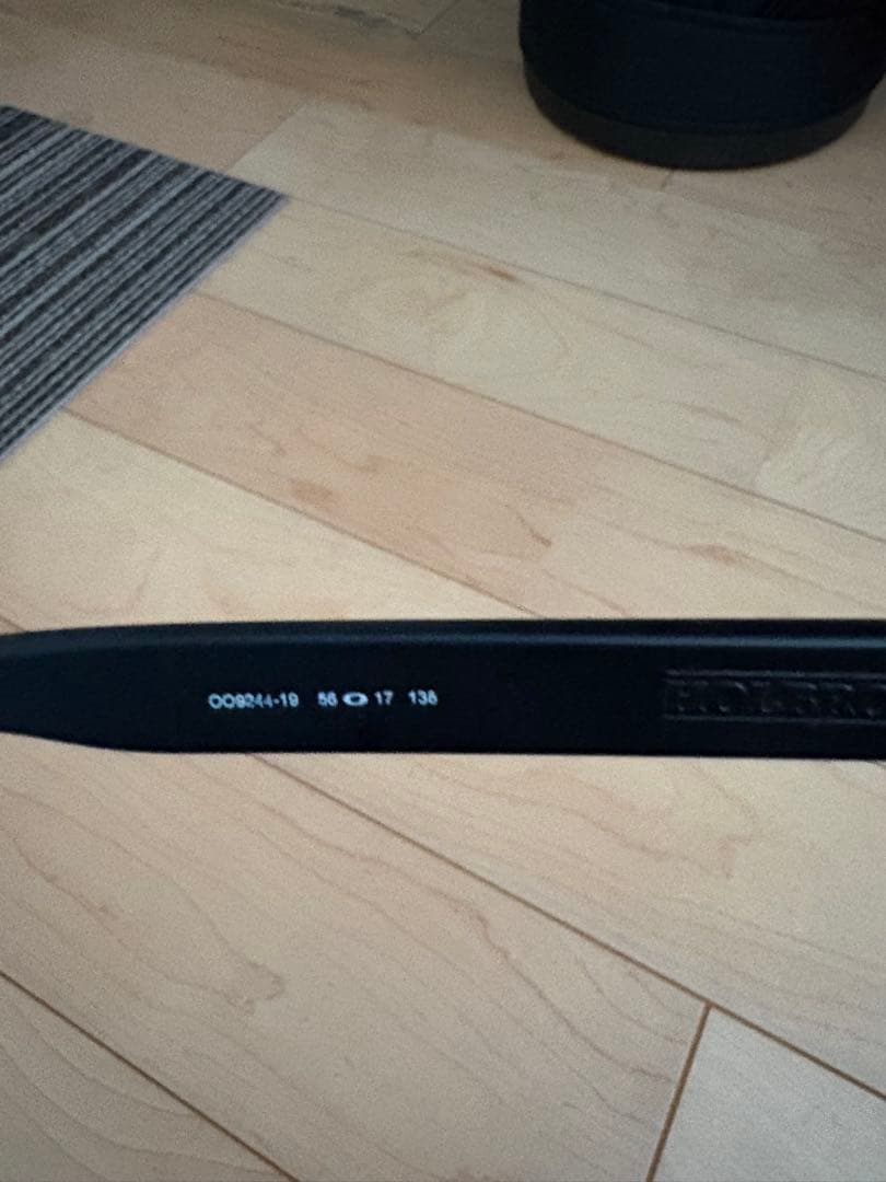 Oakley Holbrook 偏光サングラス 青色レンズ