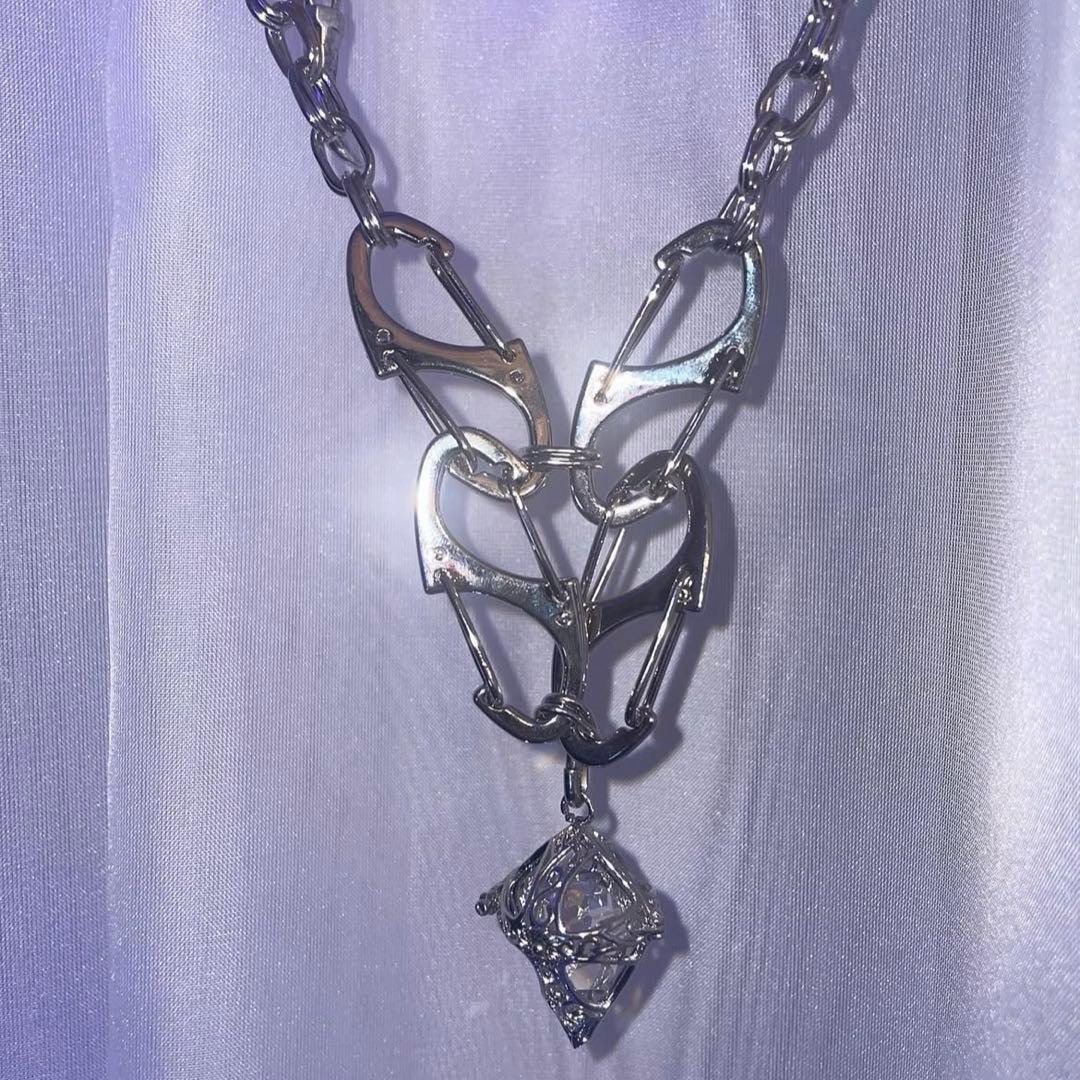 アクセサリー Ohtnyc Sentinel Utility Necklace