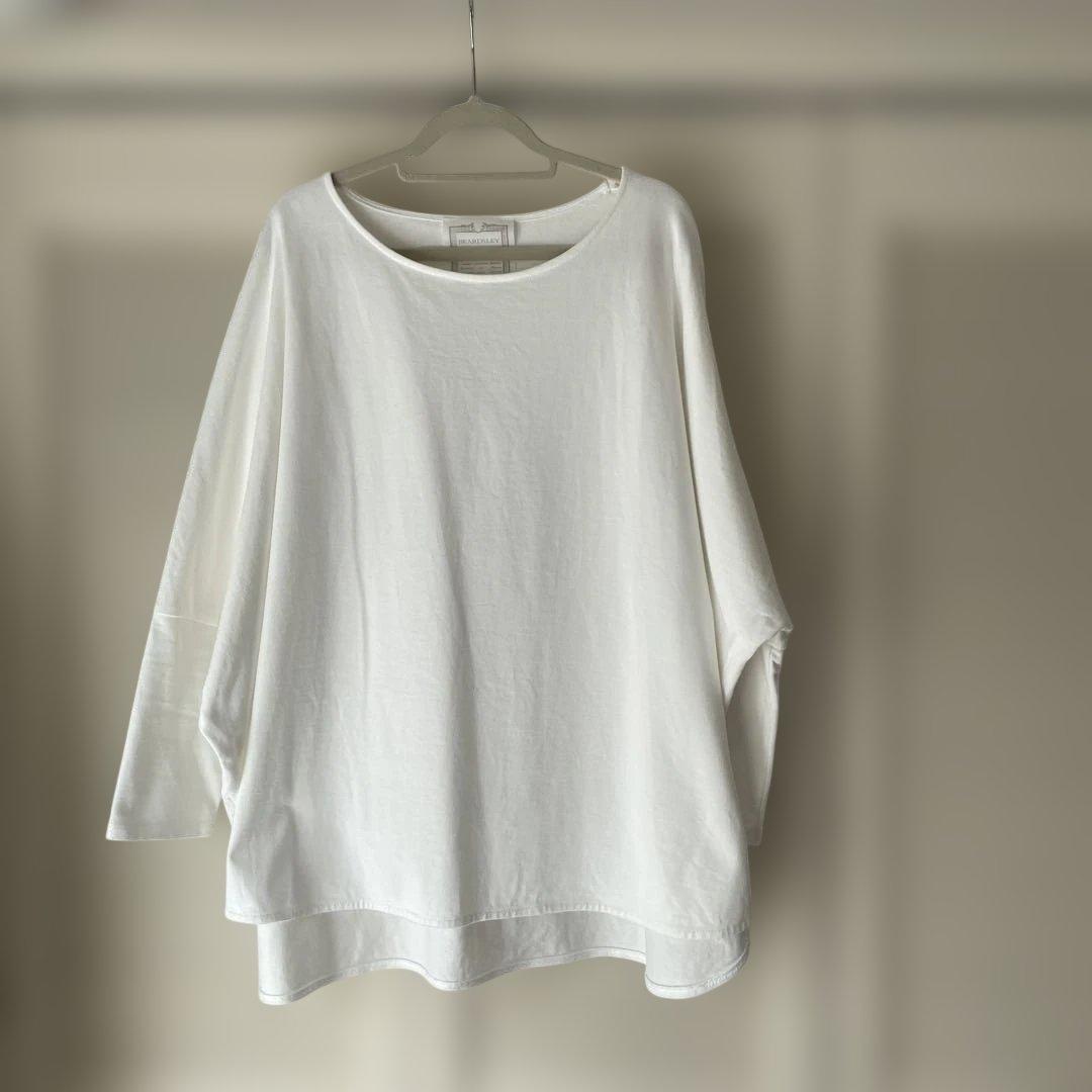 新品同様！ビアズリーの裾刺繍入りドルマンスリーブカットソー