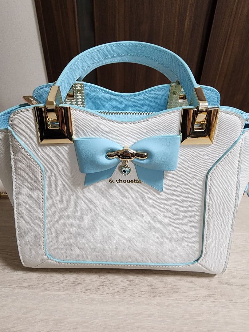 & chouette シナモロール ハンドバッグ シナモン