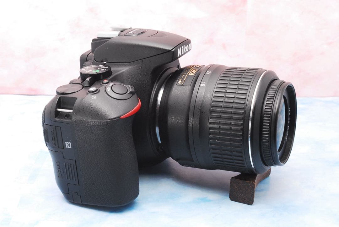 ニコン D5600★望遠レンズ付Wレンズ★僅か700S★一眼レフカメラ