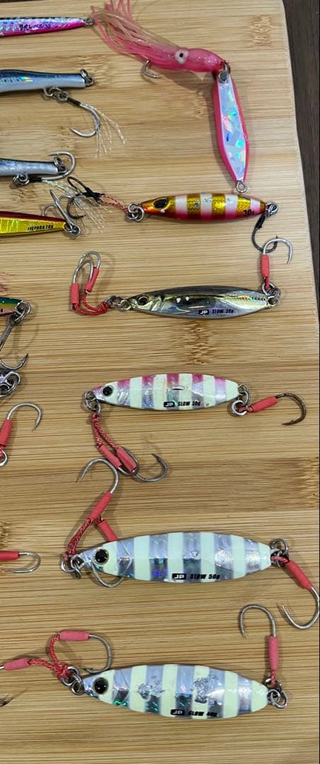 青物シーバス　ルアーまとめ売り　メイホウケース、ダイワバッグ付［中古］