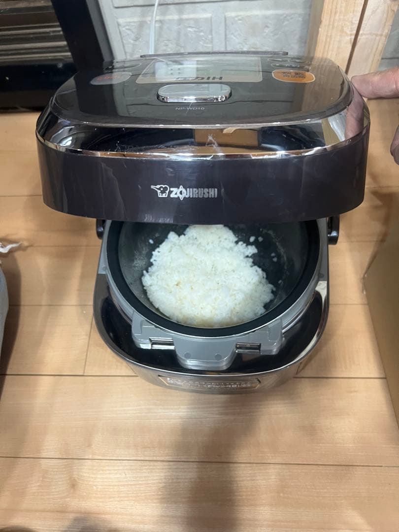 ZOJIRUSHI 極め羽釜 圧力IH炊飯器 NP-WD10（5.5合炊き）